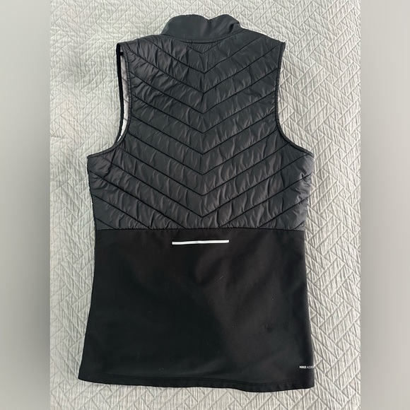 Nike Running Vest - Picture 3 of 3